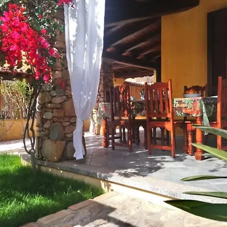Casa Con Giardino 펜션 빌라시미우스